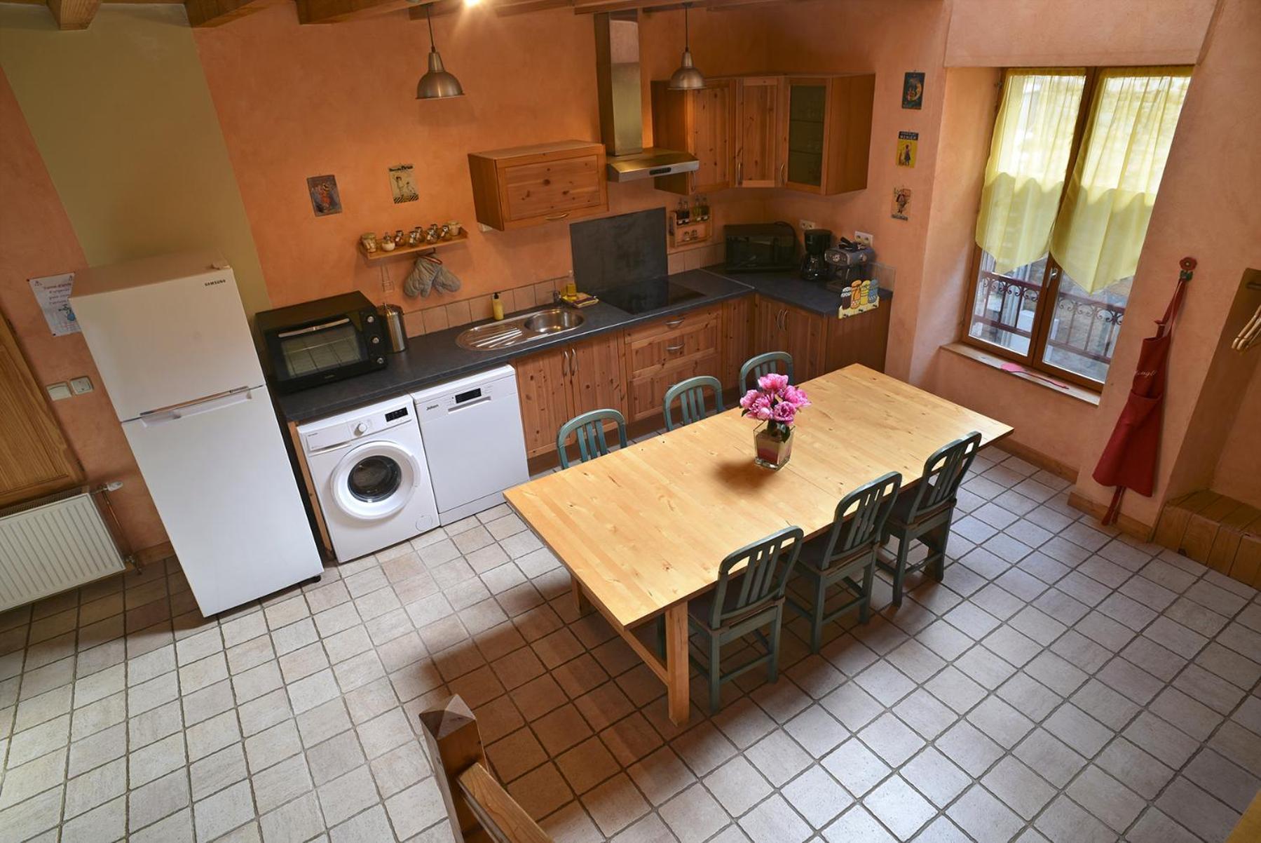 Le Douglas, Vignoble Et Reculees Du Jura - Avec Sauna Ferienhaus