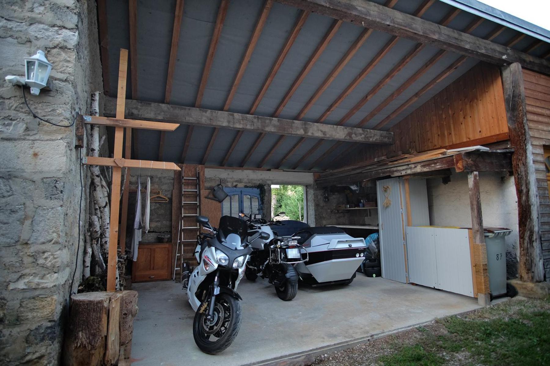 Le Douglas, Vignoble Et Reculees Du Jura - Avec Sauna Ferienhaus *