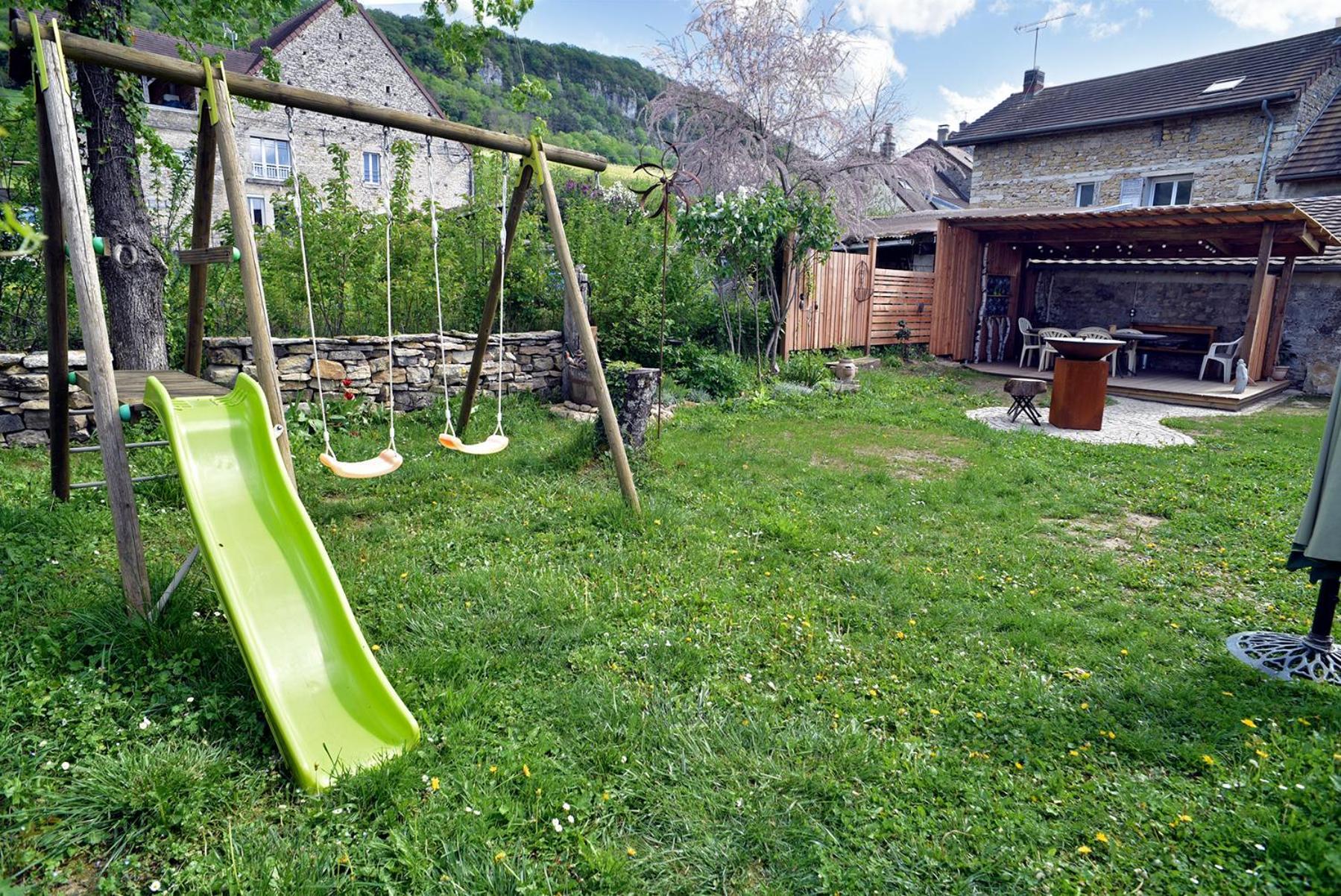 Ferienhaus Le Douglas, Vignoble Et Reculees Du Jura - Avec Sauna Lavigny