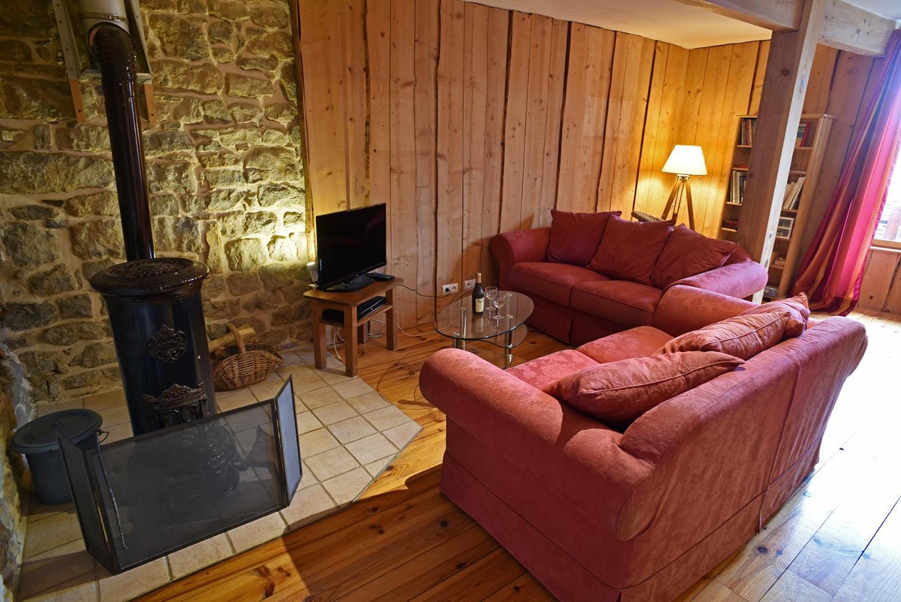 Ferienhaus Le Douglas, Vignoble Et Reculees Du Jura - Avec Sauna *